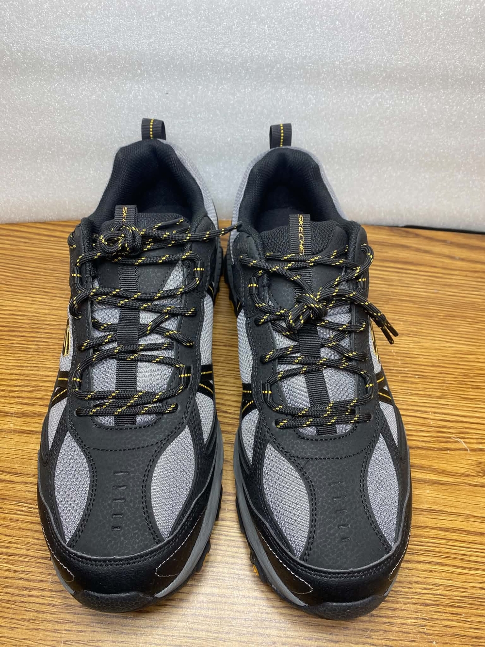 Skechers Men's Memory Foam Black Sneakers SN 237527 Size 13 Cushioned Comfort